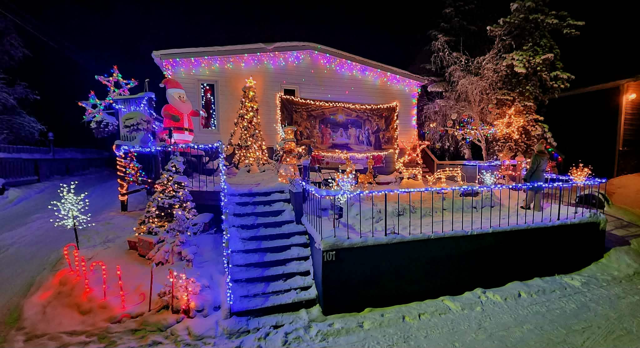 Home that won 2nd place in the 2025 Holiday Lights Competition
