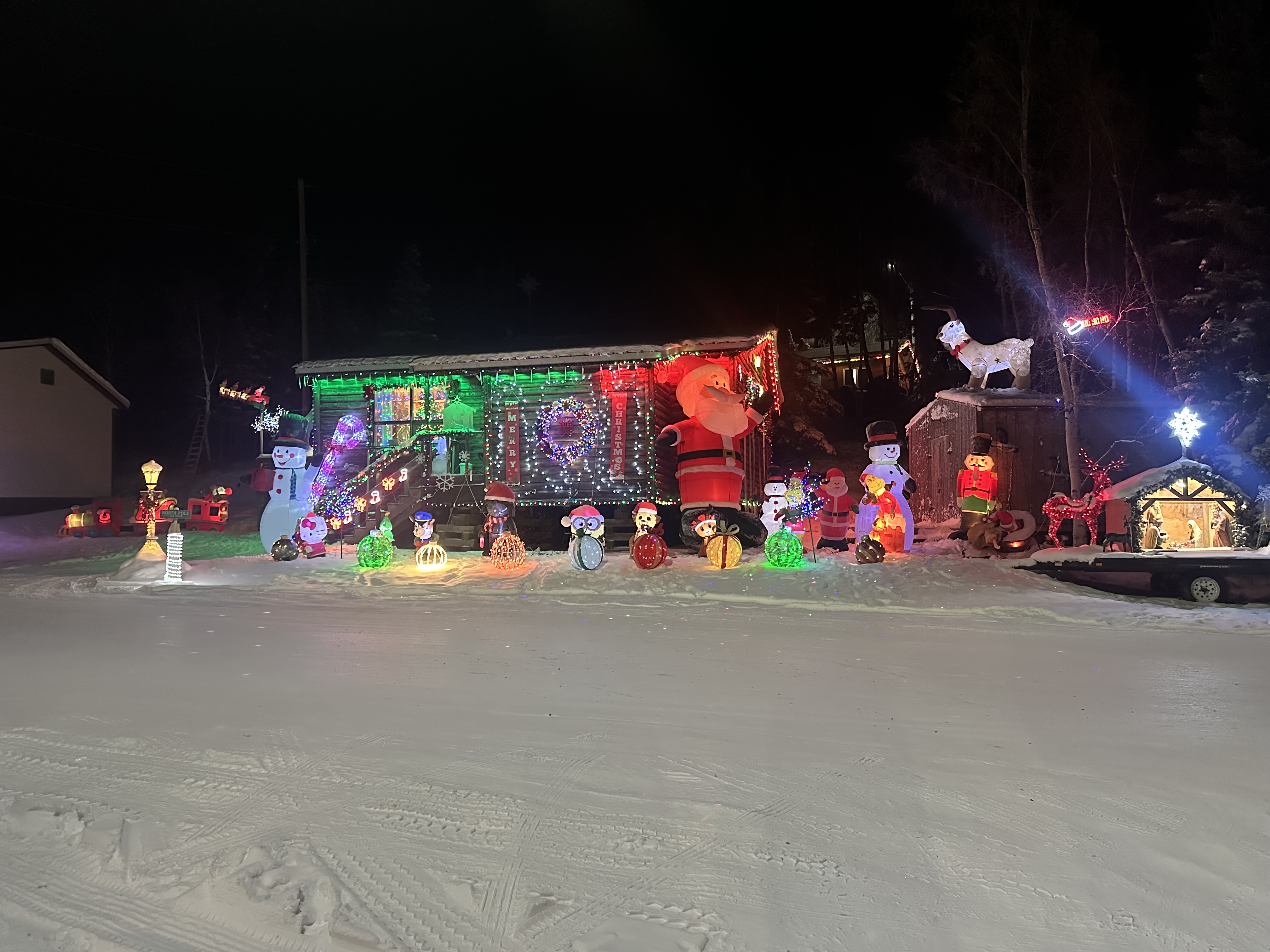 Home that won 4th place in the 2025 Holiday Lights Competition