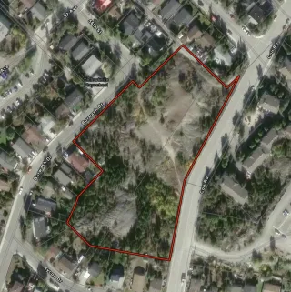 Subject Lands outlined in red, surrounded by Burwash Drive, Rycon Drive and Con Road